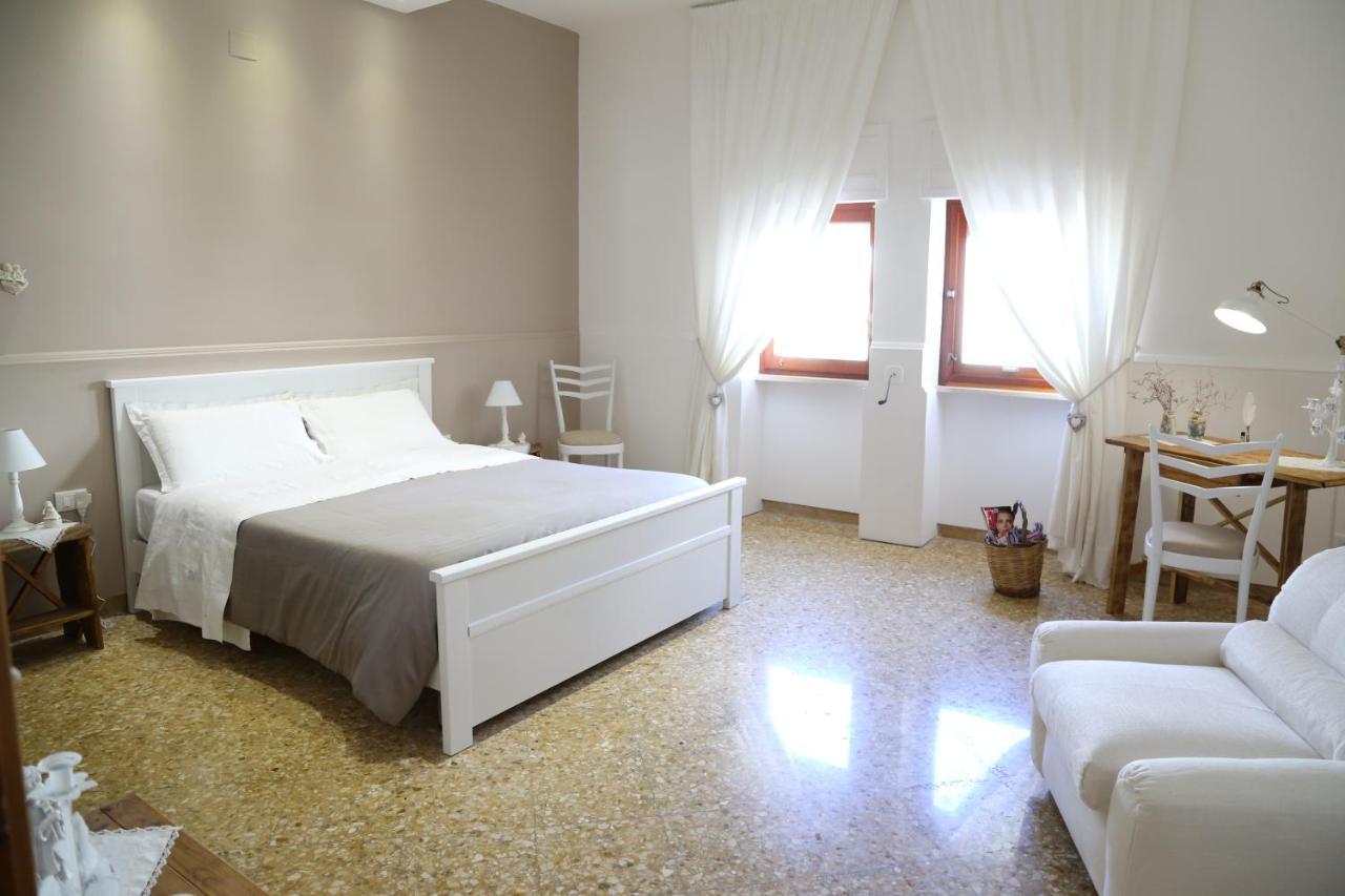 Virò House Bed & Breakfast Squinzano Ngoại thất bức ảnh